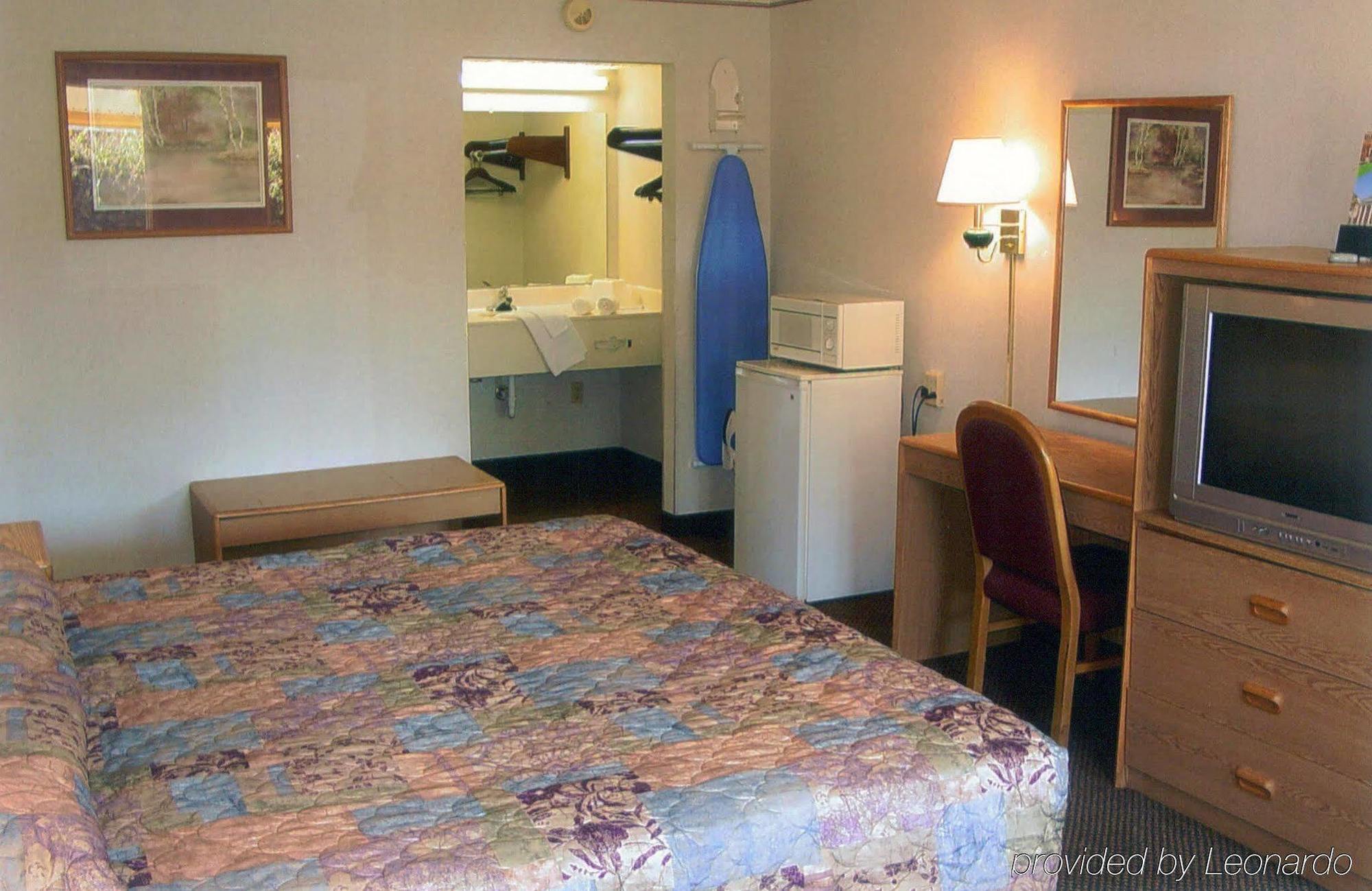 Governors Inn Shelby Habitación foto